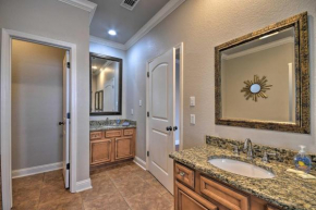 Waterfront Lake Hamilton Getaway with Boat Ramp!